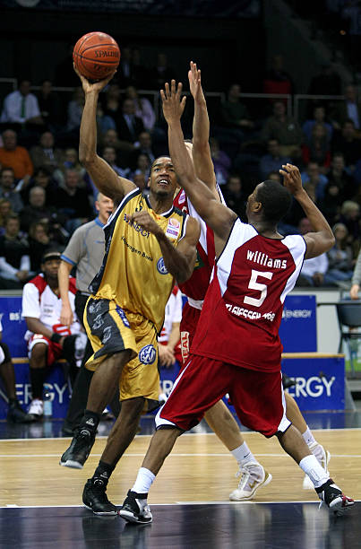 而是在战术 而是在战术