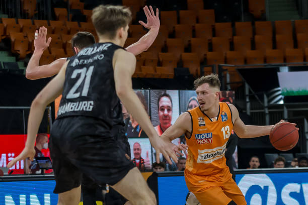 全力以赴争 全力以赴争