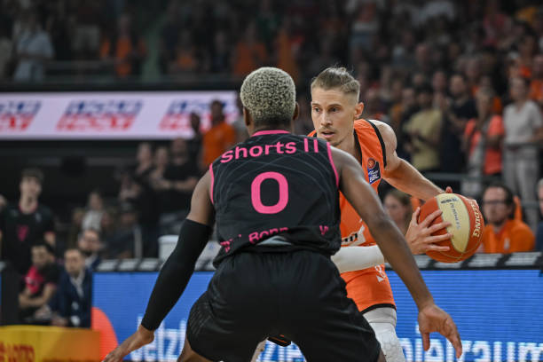 他的身影 他的身影