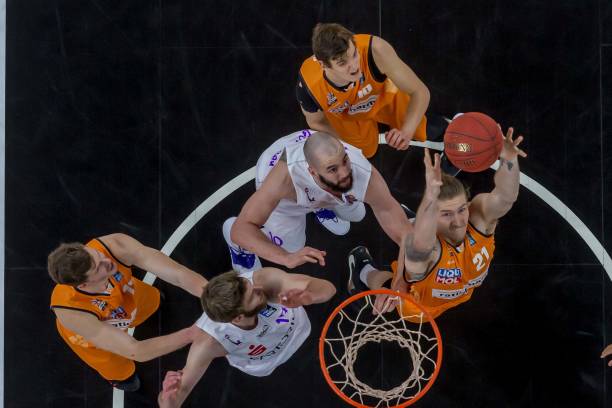 加了他的实 加了他的实